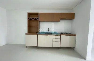 Apartamento com 2 quartos para alugar na rua xangrilá, 808, barreiros, são josé, 86 m2 por r$ 3.900
