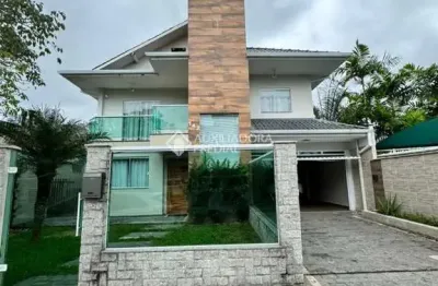 Casa com 5 quartos para alugar na rua das avencas, 142, pedra branca, palhoça, 386 m2 por r$ 10.900
