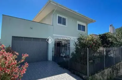 Apartamento com 3 quartos para alugar na rua pedro vieira vidal, 176, pantanal, florianópolis, 65 m2 por r$ 3.500