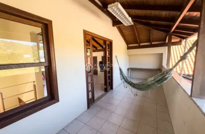 Casa em condomínio fechado com 5 quartos para alugar na rua maria alexandre machado, 105, itacorubi, florianópolis, 396 m2 por r$ 9.300