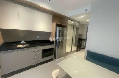 Apartamento com 1 quarto para alugar na rua professor simão josé hess, 190, trindade, florianópolis, 30 m2 por r$ 3.600