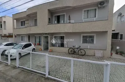 Apartamento com 2 quartos para alugar na Servidão Sinfronio José da Silveira, 200, Campeche, Florianópolis, 55 m2 por R$ 4.600