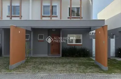 Casa em condomínio fechado com 3 quartos para alugar na Rua Sagrado Coração de Jesus, 811, Morro das Pedras, Florianópolis, 115 m2 por R$ 6.790