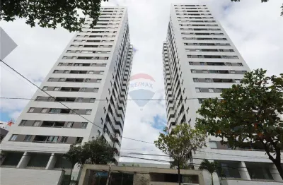 Vista mar, 03 quartos sendo 01 suíte, localização perfeita e uma estrutura de lazer maravilhosa