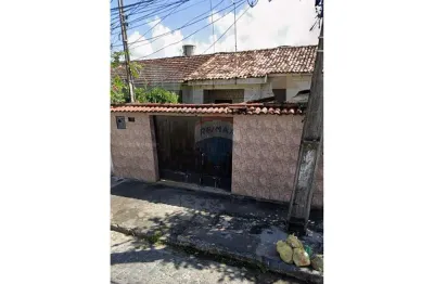 Vendo casa nascente em campo grande,  uma preciosidade pra morar bem!