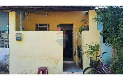 Vendo casa excelente localidade. não perca essa chance de ter seu lar.