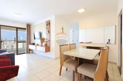 Lindo apartamento de 3 quartos sendo 1 suíte + dependência completa de empregados. 1 vaga de garagem coberta e lazer completo