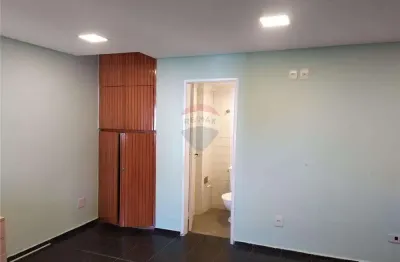 Excelente sala.. não perca tempo projetando, construindo e decorando, - esta sala está pronta.
