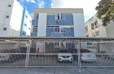 Apartamento em Jardim Atlântico - Olinda com  101 m² com 3 quartos e dependência completa de Serviço