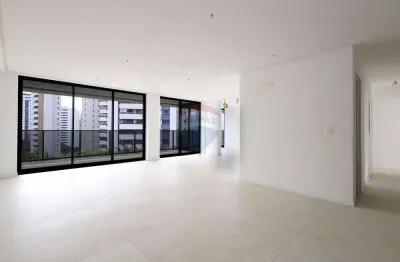 Apartamento de alto padrão com 160m. 3 quartos, sendo todos suítes. 3 vagas de garagem. lazer completo.
