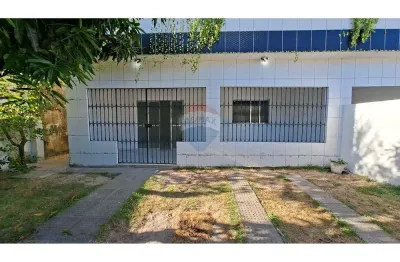 Casa com 3 quartos à venda no Campo Grande, Recife 