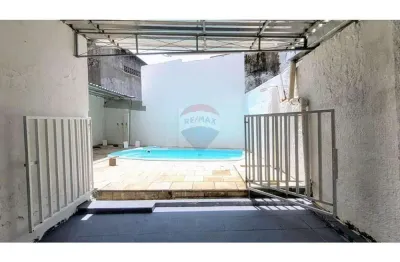 Ponto comercial para alugar na Rua Bárbara de Alencar, 1, Madalena, Recife