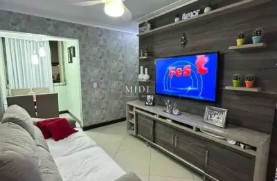 Lindo apartamento com suíte e varanda no recreio das laranjeiras