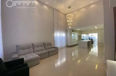 Casa à venda na Rua Nivrigildo das Neves, 605, Jardim das Samambaias, Jundiaí