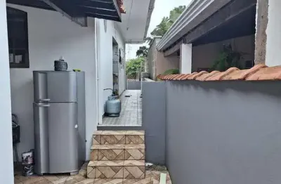 Casa à venda na Registro, Jardim Caiçara, Registro