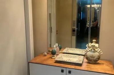 Apartamento à venda na Rua Santo Irineu, 307, Bosque da Saúde, São Paulo