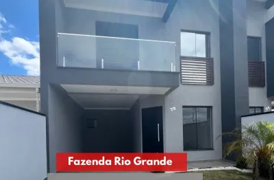 Lindo sobrado com fachada super moderna e uma excelente localização