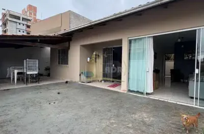 Casa com 2 quartos à venda no gravata, navegantes , 120 m2 por r$ 459.000