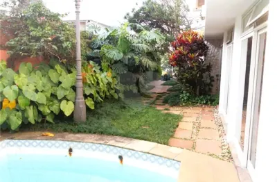 Casa com 6 quartos à venda na Avenida São Valério, 553, Jardim Guedala, São Paulo