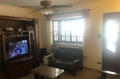 Casa com 4 quartos à venda na Rua Aleixo Jorge, Sumaré, São Paulo