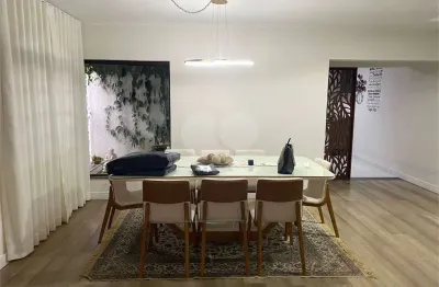 Casa com 3 quartos à venda na Rua Imbocuí, Tatuapé, São Paulo