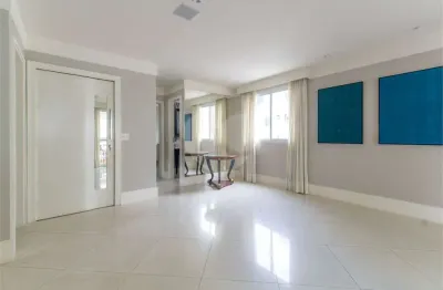 Apartamento com 3 quartos à venda na Rua Araguari, Moema, São Paulo