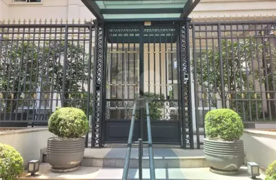 Apartamento com 3 quartos à venda na Rua Araguari, 449, Moema, São Paulo