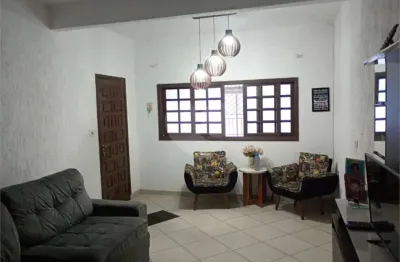 Casa com 3 quartos à venda na Umberto Gorgati, Vila Matilde, São Paulo