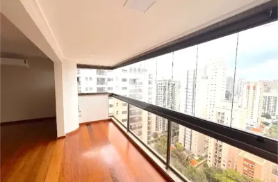 Apartamento com 3 quartos à venda na Avenida Moema, 522, Moema, São Paulo