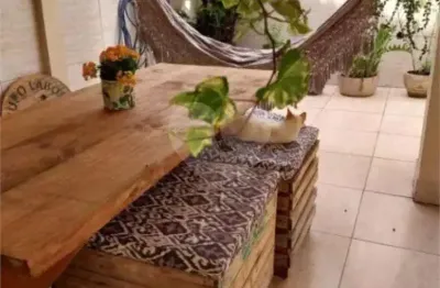 Casa com 2 quartos à venda na Avenida Elísio Cordeiro de Siqueira, 332, Jardim Santo Elias, São Paulo