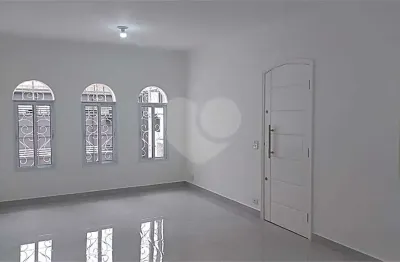 Casa com 3 quartos à venda na Rua Humberto Bortolo, Tremembé, São Paulo