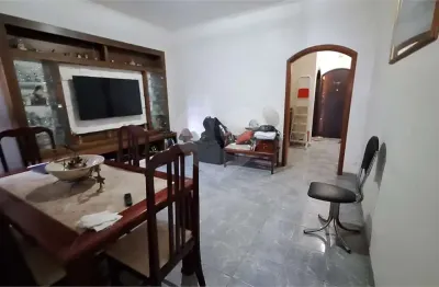 Casa com 3 quartos à venda na Rua Padre Vieira, Pari, São Paulo