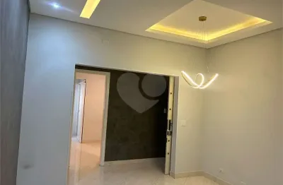 Apartamento com 2 quartos à venda ou para locação em pinheiros - sp