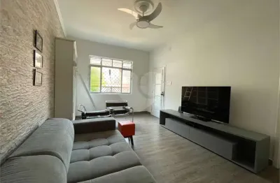 Casa com 3 quartos à venda na Rua Coelho Neto, Marapé, Santos