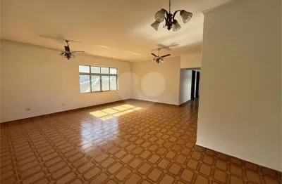Sobrado com 3 quartos à venda ou para locação em marapé - sp