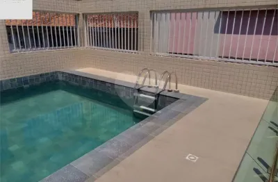 Casa com 3 quartos à venda na Rua Liberdade, Boqueirão, Santos