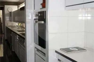 Casa com 4 quartos à venda na Rua Alvarenga, Butantã, São Paulo