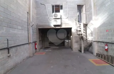 Barracão / Galpão / Depósito à venda no Paquetá, Santos 