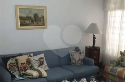 Casa com 2 quartos à venda na Rua Teixeira de Freitas, 121, Belém, São Paulo