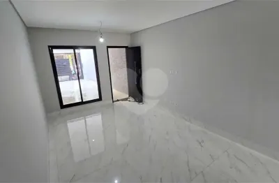 Casa com 3 quartos à venda na Rua José Teodoro Vieira, Parque Maria Domitila, São Paulo