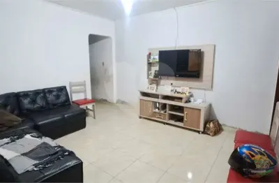 Casa com 3 quartos à venda na Rua Renato Rinaldi, Vila Carrão, São Paulo