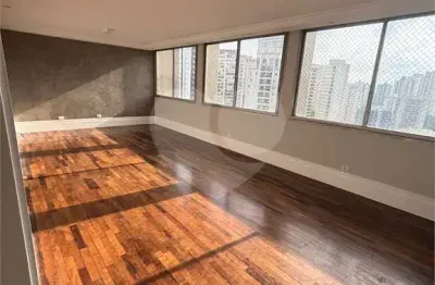 Apartamento com 3 quartos à venda na Rua Marechal Hastinfilo de Moura, Morumbi, São Paulo