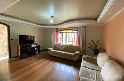 Casa com 3 quartos à venda na Rua Oclézio Dias, 198, Pirituba, São Paulo