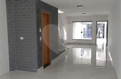 Casa com 3 quartos à venda na Rua Santa Teresa do Bonito, 41, Cangaíba, São Paulo