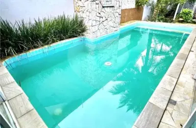 Casa com 3 quartos à venda na Rua Marechal Eurico Gaspar Dutra, 1039, Canto do Forte, Praia Grande