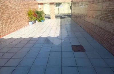 Casa com 2 quartos à venda na Vila Antártica, Praia Grande 