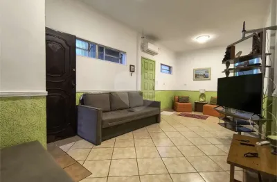 Casa com 2 quartos à venda na Rua Venezuela, 417, Guilhermina, Praia Grande