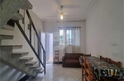 Casa com 2 quartos à venda na Rua Catarina Bandieira, 145, Vila Caiçara, Praia Grande