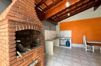 Casa com 2 quartos à venda na Rua Doutor Gervásio Bonavides, 220, Vila Caiçara, Praia Grande