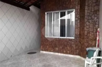 Casa com 2 quartos à venda na Rua Abaeté, 358, Tupi, Praia Grande